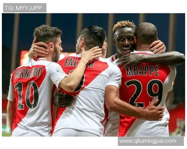 摩纳哥与伊维恩的精彩对决揭示了足球战术与团队合作的重要性