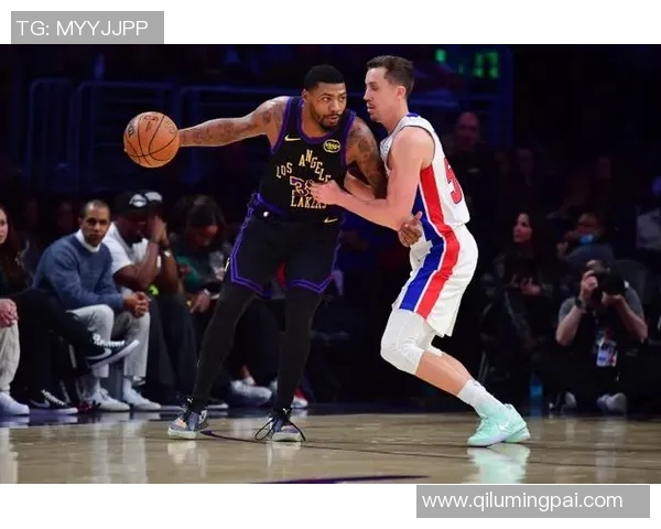 湖人对阵活塞精彩直播回顾及赛后分析全方位解读 湖人对阵活塞精彩直播回顾及赛后分析全方位解读