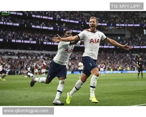 热刺与利物浦激战正酣比分悬念再升级引发球迷热议 热刺与利物浦激战正酣比分悬念再升级引发球迷热议