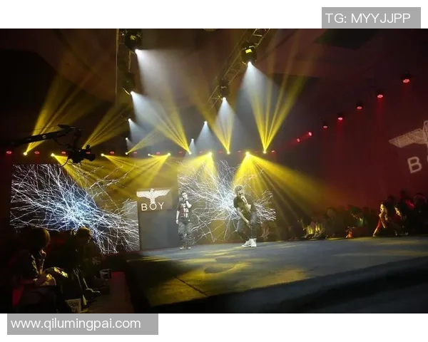 于德豪的奋斗历程与成功秘诀揭秘，启示年轻一代追求梦想的勇气与智慧