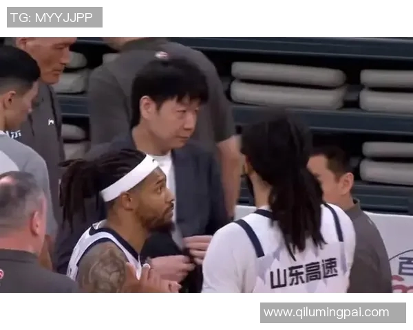 山东高速男篮迎战深圳队全力争胜期待精彩对决与球迷共享激情时刻