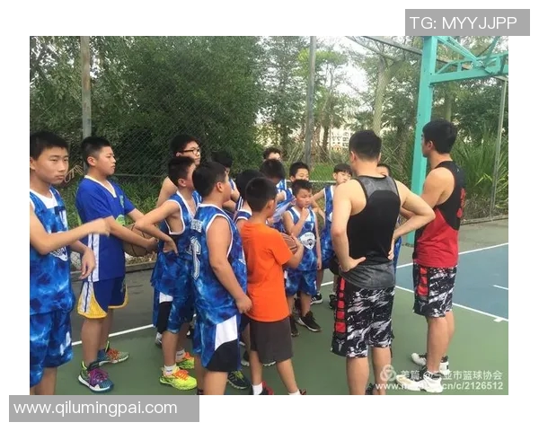 常林的奋斗历程与成长故事:从青涩少年到篮球场上的璀璨明星 常林的奋斗历程与成长故事:从青涩少年到篮球场上的璀璨明星